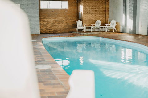 Deer Park Motor Inn - Holiday Cairns 2