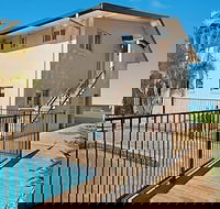 Lennox Head Beachfront Apartments - Holiday Cairns
