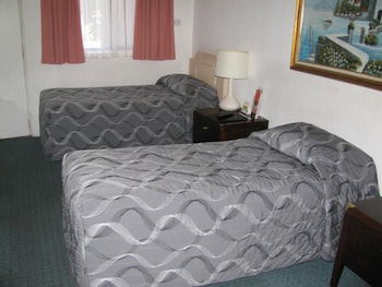 Wayfarer Motel - Holiday Cairns 4