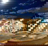 The Remington Muswellbrook - Holiday Cairns