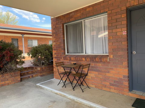 Peter Allen Motor Inn - Holiday Cairns 0