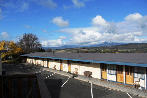 Mountain View Country Inn - Holiday Cairns 1