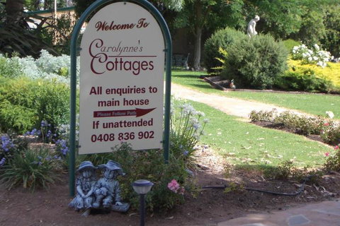 Carolynnes Cottages - Holiday Cairns 5