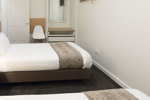 Bay 10 Accommodation - Holiday Cairns 7