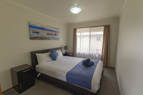 Gum Tree Caravan Park - Holiday Cairns 4