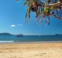 Apollo Jewel Beachfront Apartments - Holiday Cairns