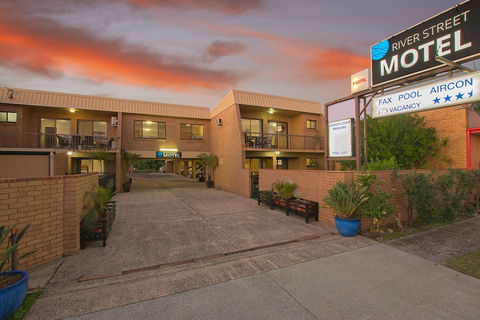 River Street Motel - Holiday Cairns 1
