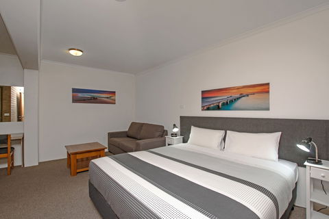River Street Motel - Holiday Cairns 5