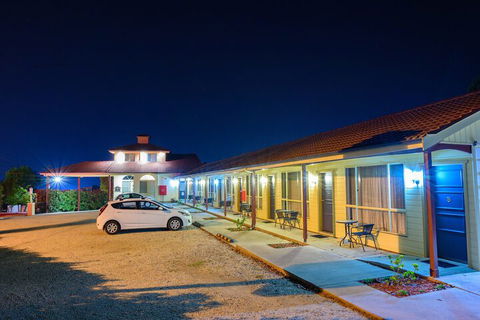 Lithgow Parkside Motor Inn - Holiday Cairns 4