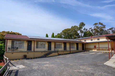 Lithgow Parkside Motor Inn - Holiday Cairns 6