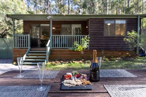Cottages On Mount View - Holiday Cairns 1