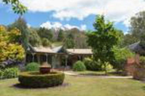 Valley Guest House - Holiday Cairns 0