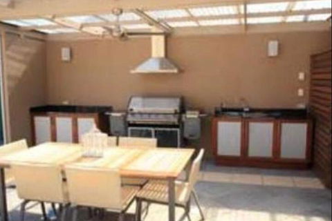 Amelia S Bed & Breakfast - Holiday Cairns 7