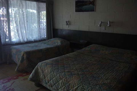 White Lanterns Motel - Holiday Cairns 7