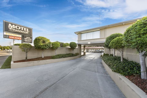Cessnock Motel - Holiday Cairns 3