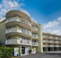 Cabarita Lake Apartments - Holiday Cairns