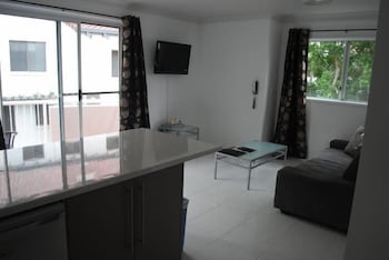 Costa D'ora Apartments - Holiday Cairns 6