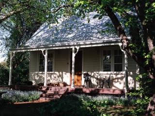 Elm Wood Cottages - Holiday Cairns 0