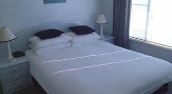 Breakers Apartments Mollymook - Holiday Cairns 4