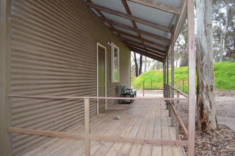 Bendigo Bush Cabins - Holiday Cairns 6