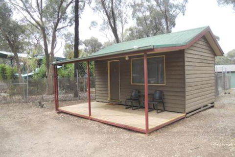Bendigo Bush Cabins - Holiday Cairns 4