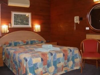 Mount Kuring-gai Motel - Holiday Cairns 5