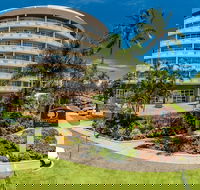 DoubleTree by Hilton Hotel Cairns - Holiday Cairns