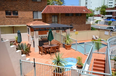 Santa Fe Apartments - Holiday Cairns 1