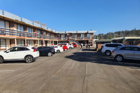 Cessnock Vintage Motor Inn - Holiday Cairns 0