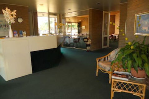 Cottonwood Motor Inn - Holiday Cairns 0