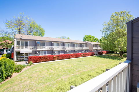 Summer East Serviced Apartments - Holiday Cairns 0