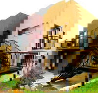 Amberoo Apartments Tamworth - Holiday Cairns