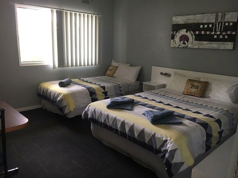 Plantation Retro Motel Tyndale - Holiday Cairns 3