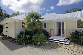 A PERFECT STAY - Abode At Byron - Holiday Cairns 1