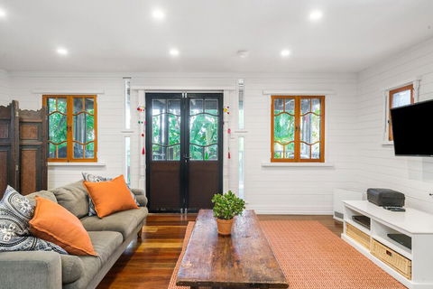 A PERFECT STAY - Longhouse - Holiday Cairns 5