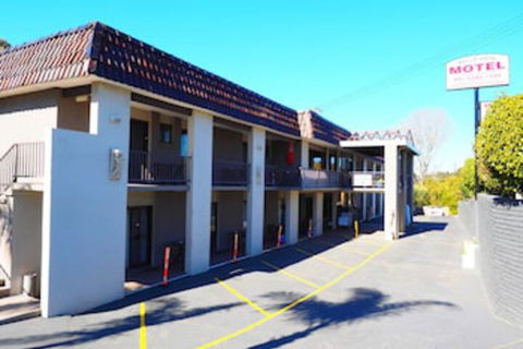 Bella Vista Motel - Holiday Cairns 0