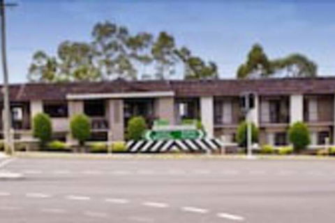 Bella Vista Motel - Holiday Cairns 2