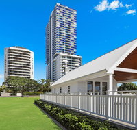 Palmerston Tower Holiday Apartments - Holiday Cairns