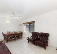 Unit on Rogers - Holiday Cairns