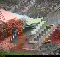 Heatherlie Cottages Halls Gap - Holiday Cairns