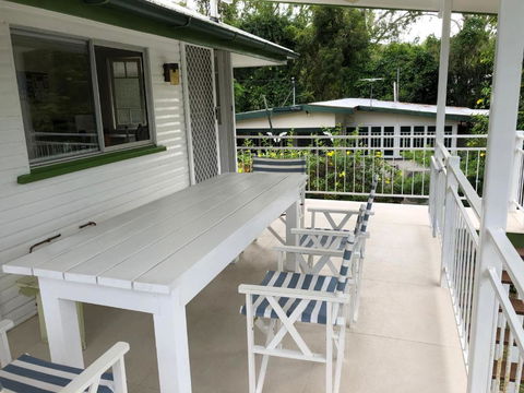 Daggoombah Holiday Home Magnetic Island - Holiday Cairns 1
