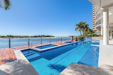 The Duporth Riverside - Holiday Cairns 4