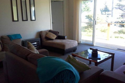 Bruny Island Beachside Accommodation - Holiday Cairns 6