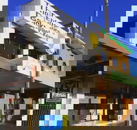The Entrance Backpackers - Hostel - Holiday Cairns