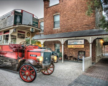 The Steampacket Inn - Holiday Cairns 2