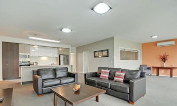 Traralgon Serviced Apartments - Holiday Cairns 3