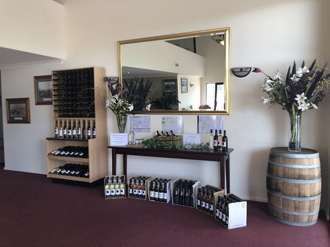 Turners Vineyard Motel And Function Centre - Holiday Cairns 5