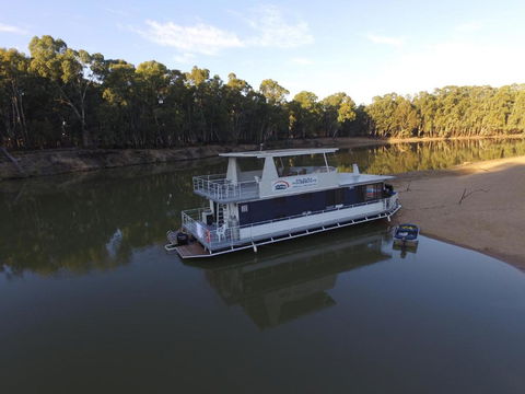 Mildura Houseboats - Holiday Cairns 6