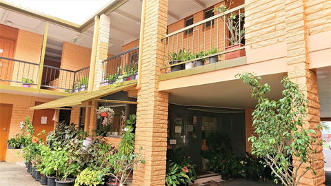 New Olympic Motel - Holiday Cairns 1