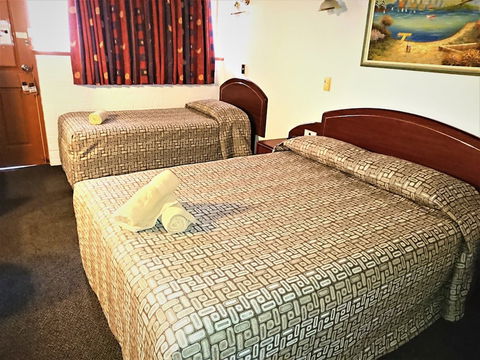 New Olympic Motel - Holiday Cairns 4